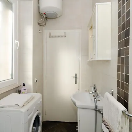 Apartmán Red Orange - Two-bedroom With Terrace